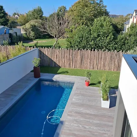 Contemporaine Avec Piscine Chauffee A * Guérande