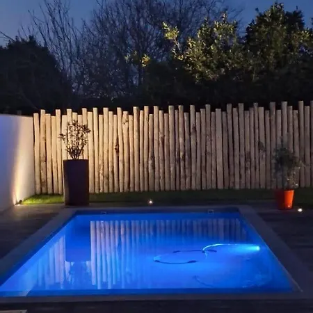 Villa Contemporaine Avec Piscine Chauffée à Guérande