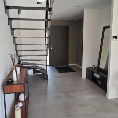 Contemporaine Avec Piscine Chauffée à Villa Guérande